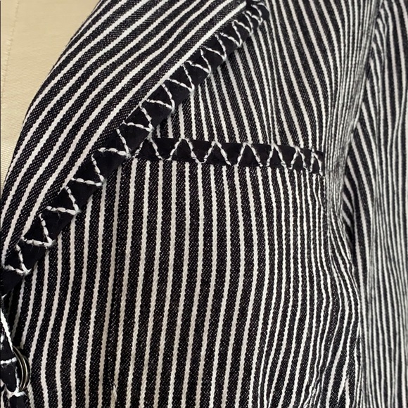 Talbots Hidden Button Pin Stripe Navy Blazer NWOT - Picture 3 of 10